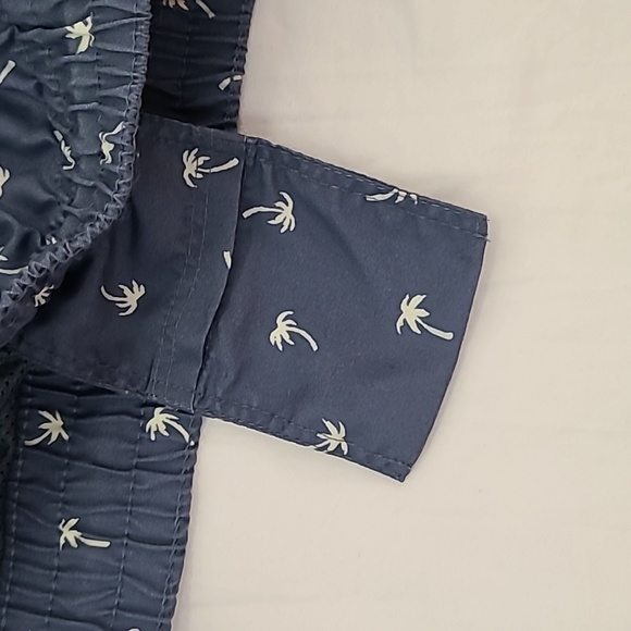 OLD NAVY Swim trunks XXL Board shorts pockets - Picture 7 of 10